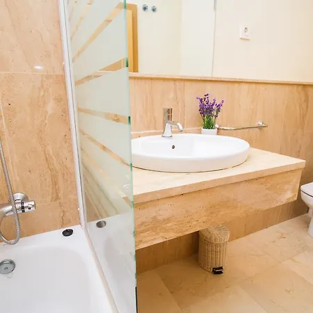 Lovely Flat In Shopping Zone Malaga