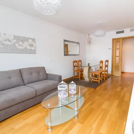 Lovely Flat In Shopping Zone Apartment