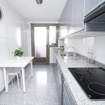Apartment Lovely Flat In Shopping Zone Malaga